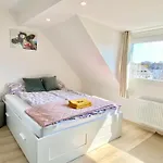 Ruhige Gaestezimmer In Mit Gemeinschaftsbad & Kueche Проживание в семье *