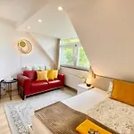 Проживание в семье Ruhige Gaestezimmer In Mit Gemeinschaftsbad & Kueche *