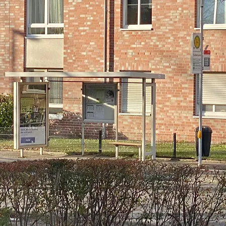 Ruhige Gaestezimmer In Mit Gemeinschaftsbad & Kueche *