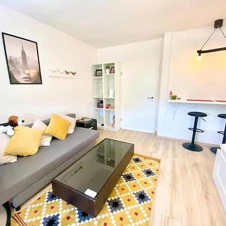 Zuhause Auf Zeit-gemuetliche Gaestezimmer בית אירוח *