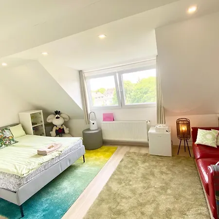 Zuhause Auf Zeit-gemuetliche Gaestezimmer Проживание в семье *
