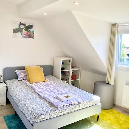 ホームステイ Zuhause Auf Zeit-gemuetliche Gaestezimmer *