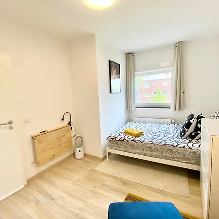 ホームステイ Zuhause Auf Zeit-gemuetliche Gaestezimmer