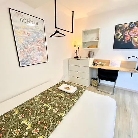 Kwatera prywatna Ruhige Gaestezimmer In Mit Gemeinschaftsbad & Kueche Bonn