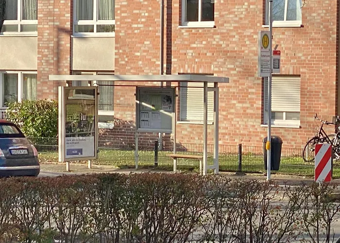 Ruhige Gaestezimmer In Mit Gemeinschaftsbad & Kueche *