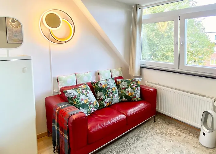 Ruhige Gaestezimmer In Mit Gemeinschaftsbad & Kueche Quarto em Acomodações Particulares *