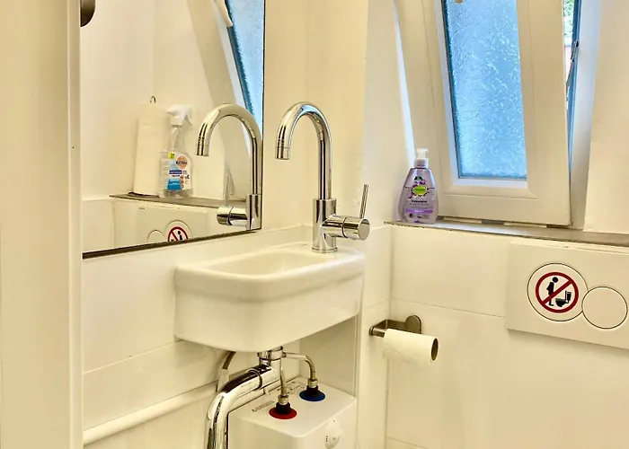 Zuhause Auf Zeit-gemuetliche Gaestezimmer 홈스테이 *