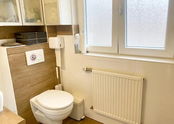 Quarto em Acomodações Particulares Ruhige Gaestezimmer In Mit Gemeinschaftsbad & Kueche *