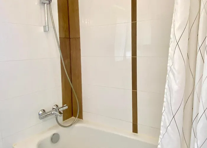 Quarto em Acomodações Particulares Ruhige Gaestezimmer In Mit Gemeinschaftsbad & Kueche