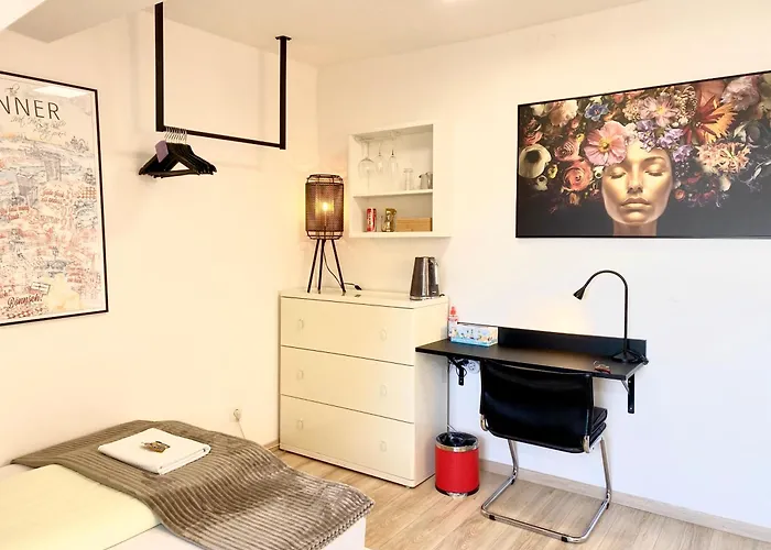 Ruhige Gaestezimmer In Mit Gemeinschaftsbad & Kueche Quarto em Acomodações Particulares *