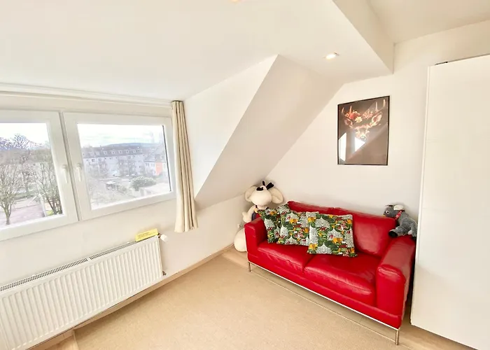 Ruhige Gaestezimmer In Mit Gemeinschaftsbad & Kueche Privat bolig